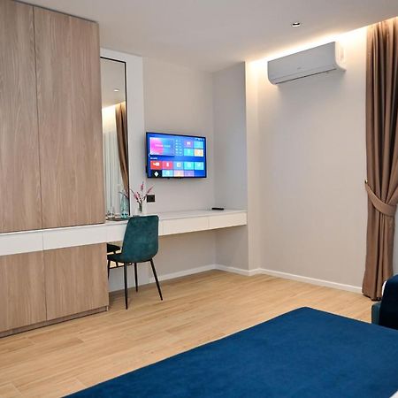 Hotel Vino ドゥラス エクステリア 写真