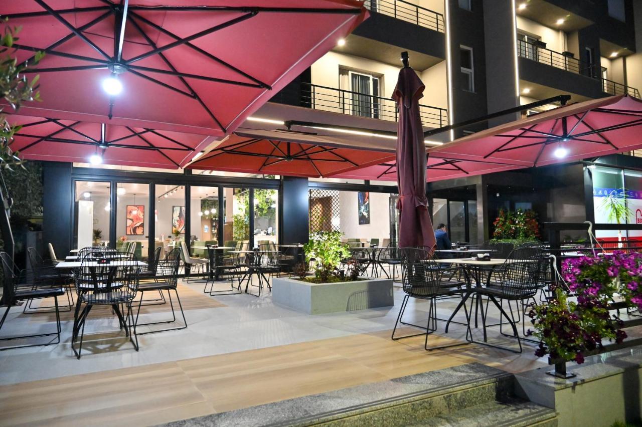 Hotel Vino ドゥラス エクステリア 写真