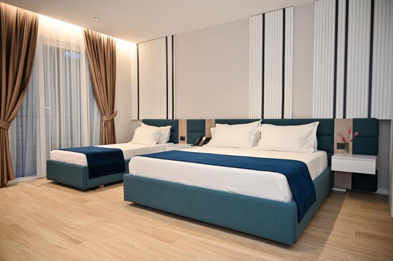 Hotel Vino ドゥラス エクステリア 写真